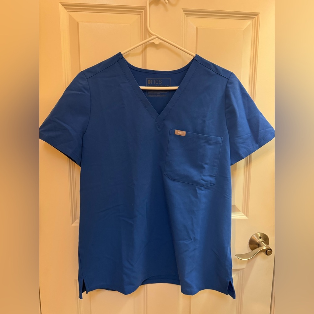 FIGS royal Blue Catarina scrub top Medium